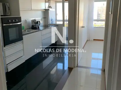 Departamento en venta de 3 dormitorio con excelente vista, Peninsula , Punta del este