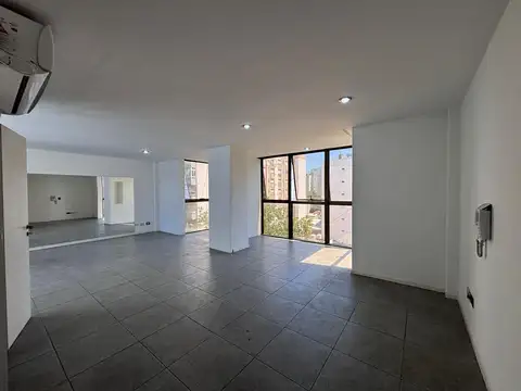 La Rioja entre Bolivar y Av. Colon