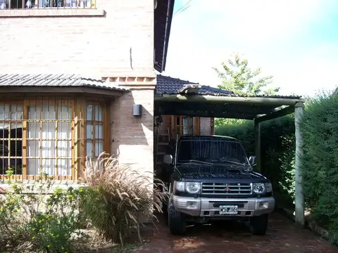 Lambaré y Victor Casterán