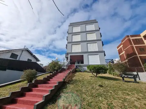 Departamento en venta c/ cochera en Zona Sur