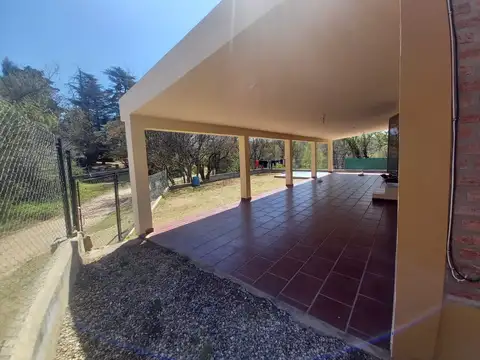 Casa 2 ambientes con 1 baño