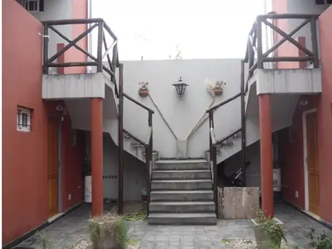 Hipolito Irigoyen 1180