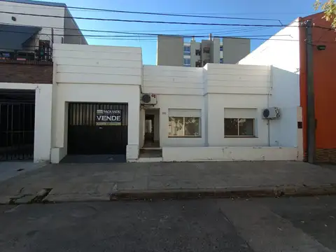 Casa en  venta en Calle Doello Jurado casi Gualeguay