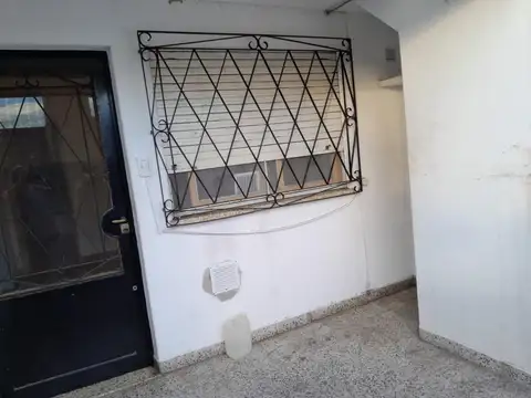 Carlos Gardel 1700 , Piso 1