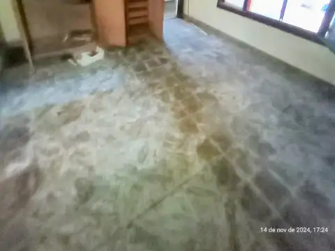 Depto Tipo Casa en Venta con 1 cocheras