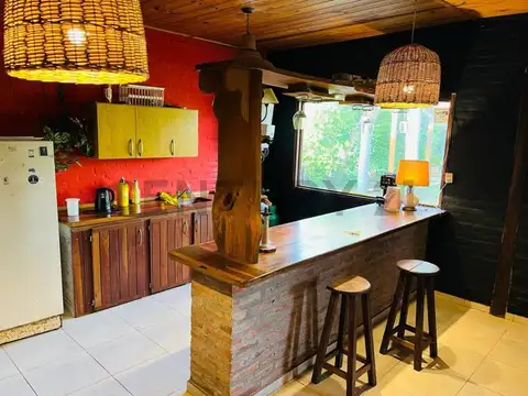 Casa 2 ambientes con 1 baño