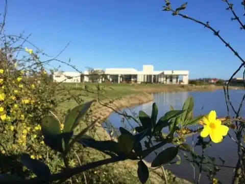 Terreno en Venta 15  mts Frente