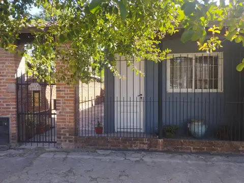 Casa 3 Amb + 2 Deptos En Venta En San Miguel