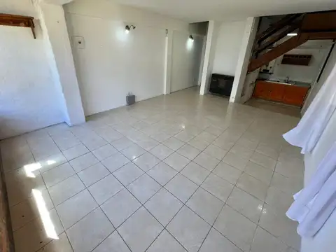 Depto Tipo Casa en Venta de 2 ambientes