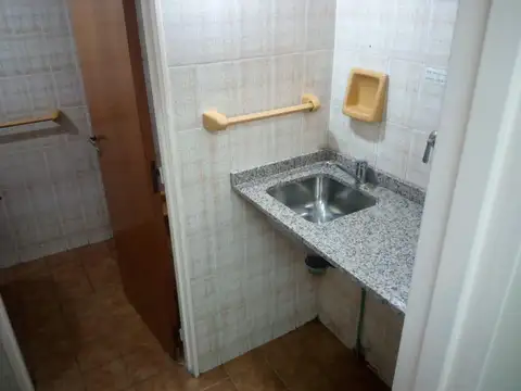 Oficina en Alquiler 33 años