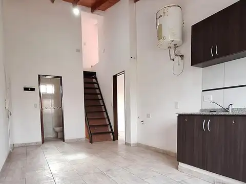 Depto Tipo Casa 3 ambientes con 1 baño