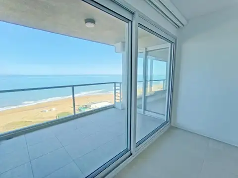 Departamento 4 ambientes con 4 baños