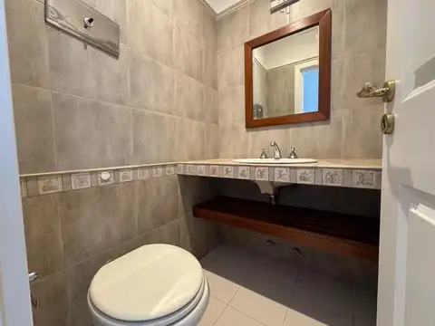 CASA EN ALQUILER EN CAMPOS DE ALVAREZ - 4 CUARTOS EN SUITE