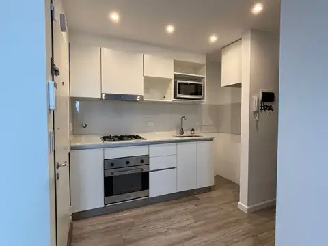 Av. San Martin 4100, Piso 5