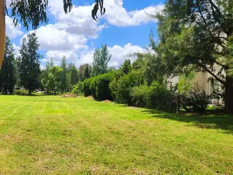 Lote en Venta en Miralagos Barrio Cerrado