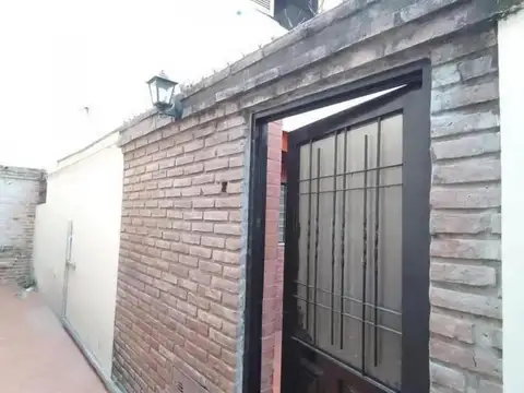 Depto Tipo Casa en Venta 40 años