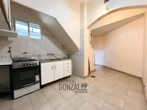 Depto Tipo Casa en Alquiler en Mataderos, $ 800.000