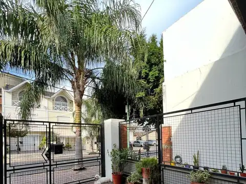 Depto Tipo Casa en Venta de 4 ambientes