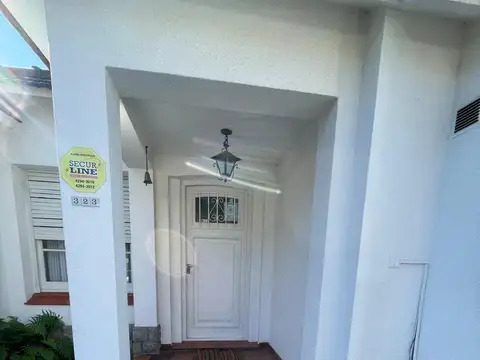 Casa en Venta en Adrogue, USD 220.000