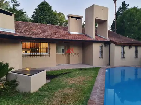 Casa en Venta con 1 cochera