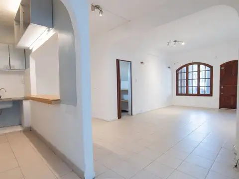 Depto Tipo Casa 4 ambientes con 1 baño