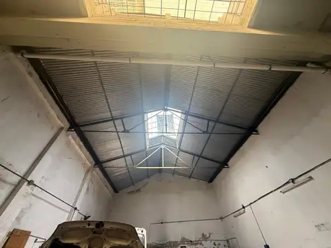 Galpon en Alquiler 28,05  mts Fondo