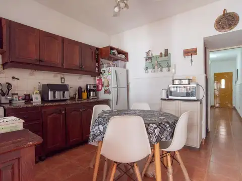 Casa 4 ambientes con 1 baño