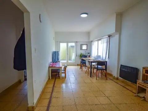 Depto Tipo Casa en Venta 66 años