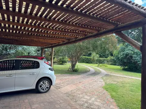 Quinta en Venta en Barrio El Cazador, USD 298.000