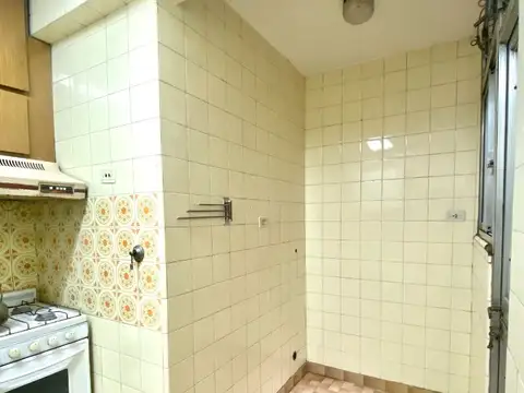 DEPARTAMENTO DE 2 AMBIENTES A LA VENTA ZONA ALMAGRO.