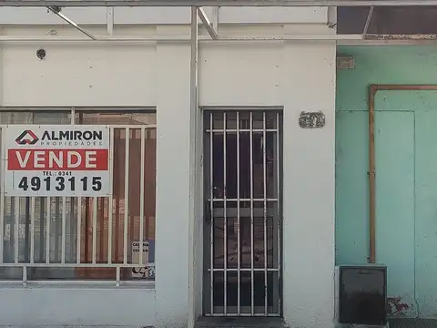 Venta | Propiedad compuesta | 2 Casas de 1 Dorm | Local comercial | Fray Luis Beltrán | Apta credito