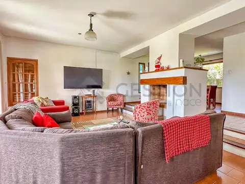 Casa en Venta en Parque Chacabuco, USD 300.000