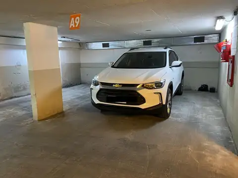 Cochera Grande Cubierta x rampa 1er Subsuelo Sobre Patricios