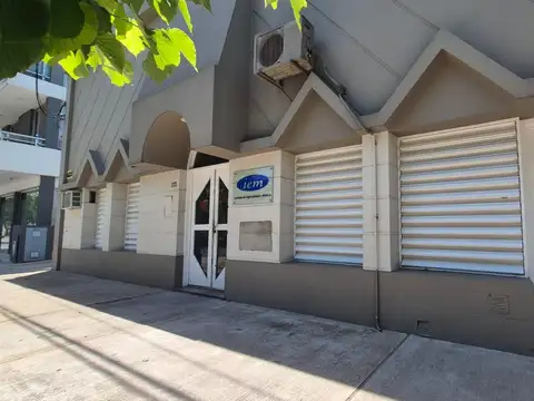 Propiedad comercial céntrica en venta