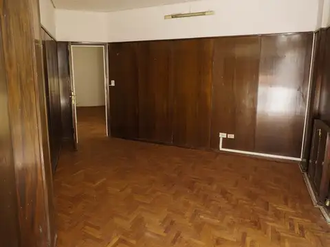 Oficina en Venta 66 años
