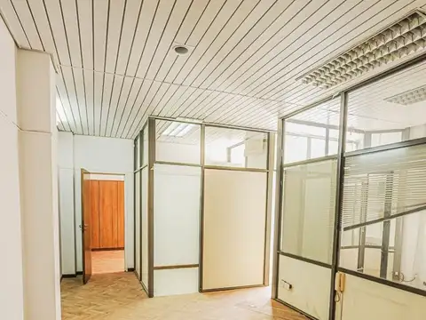 Oficina en Venta en Monserrat, USD 110.000