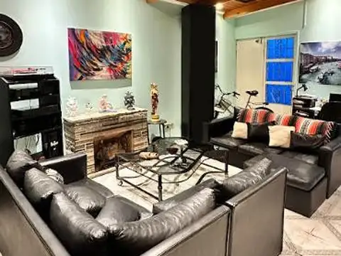 Casa en Venta con 1 cochera