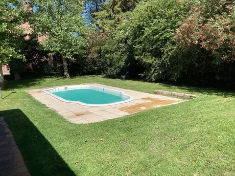 Casa en Alquiler Temporal en Carilo, USD 0