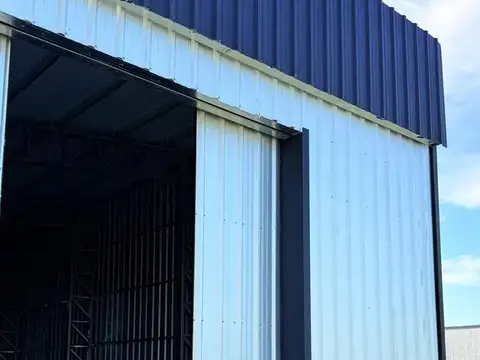 Galpon en Venta 10  mts Frente