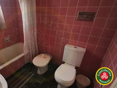 Venta - Casa quinta y casa de huespedes - Parque libre - Entrada varios vehiculos - Vta Directa  