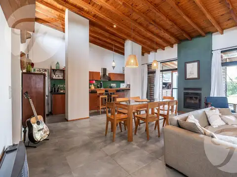 Casa en Venta al Este
