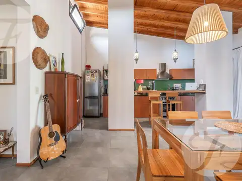 Casa moderna con jardín, piscina y galería en San Pedro – Viví la armonía en una sola planta