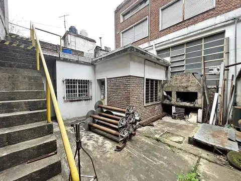 Galpon en Venta en Carapachay, USD 380.000