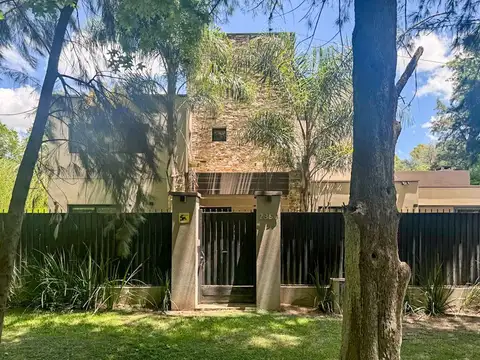 Venta Casa Minimalista con parque 2000 Parque Leloir, ITUZAI