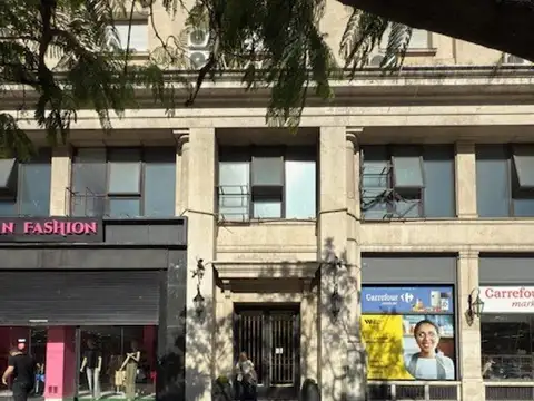 Amplio 2 ambientes, excelente ubicacion