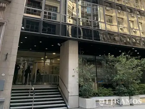 Oficina Monoambiente con 4 baños