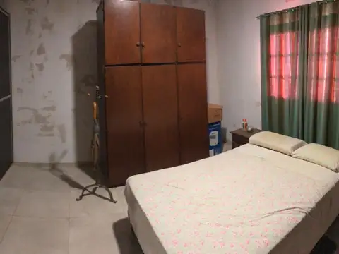Casa 2 ambientes con 1 baño