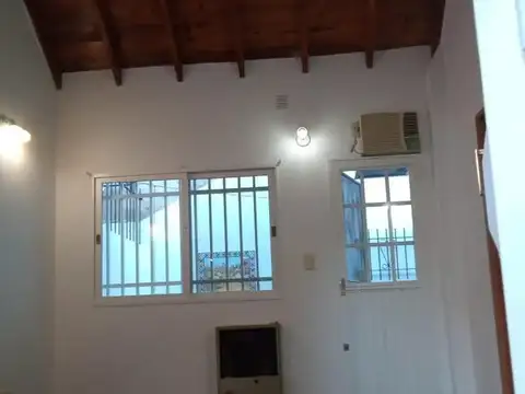 PH en alquiler - 1 Dormitorio 1 Baño - Vicente López