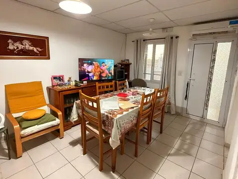 Depto Tipo Casa en Venta de 2 dormitorios