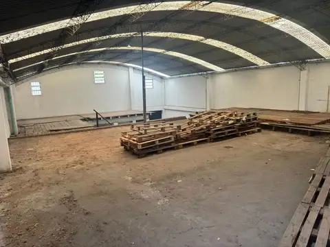 GALPON/ DEPOSITO FUNCIONAL. PASO DEL REY